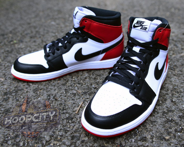 Air Jordan 1 Retro High Og Black Toe 16