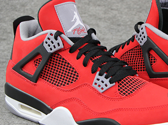 Air Jordan 4 “Fire Red Toro”