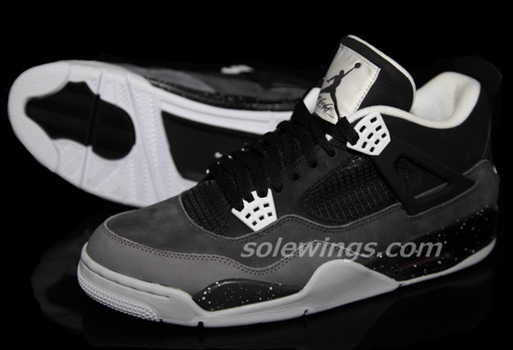 Air Jordan Iv Retro Stealth Oreo 2