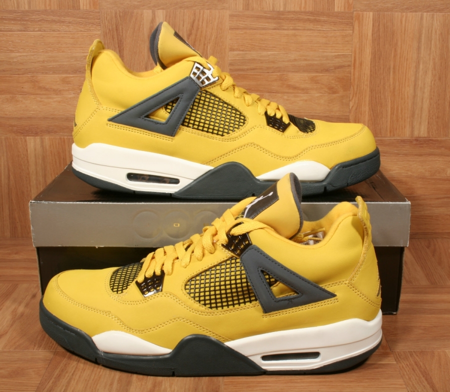 Air Jordan Iv Retro Thunder And Lightning Pack 03