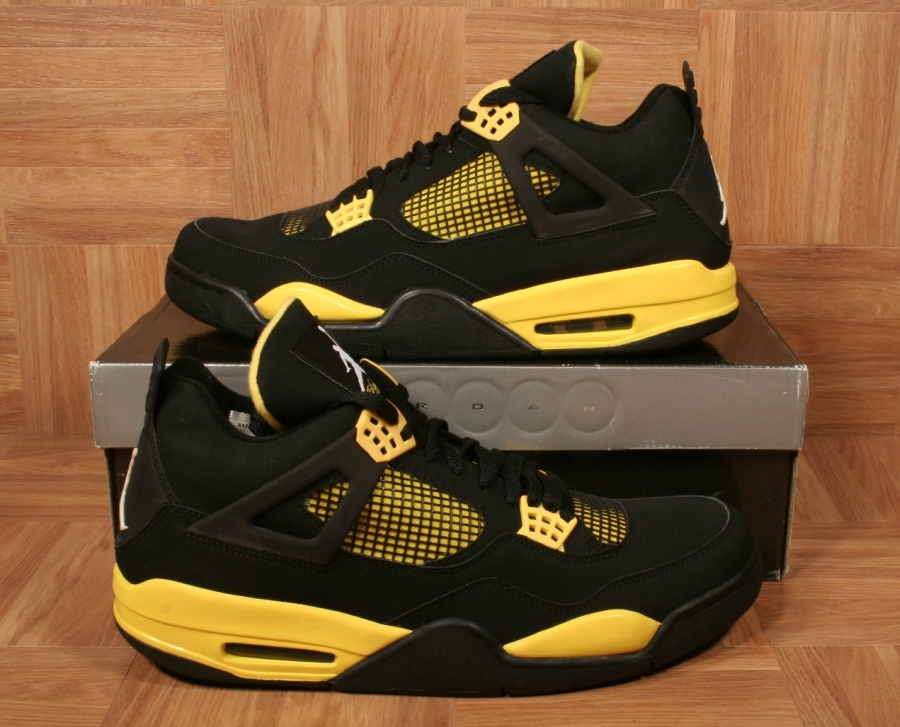 Air Jordan Iv Retro Thunder And Lightning Pack 05