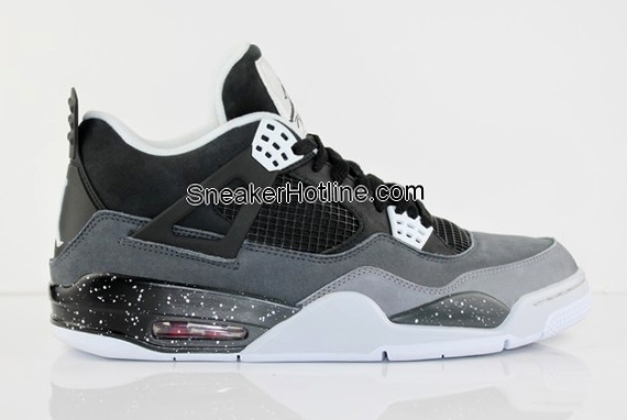 Air Jordan IV "Stealth Grey"