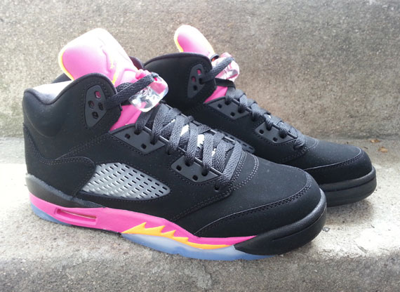 Air Jordan V Gs Black Bright Citrus Fusion Pink Arriving At Retailers 2