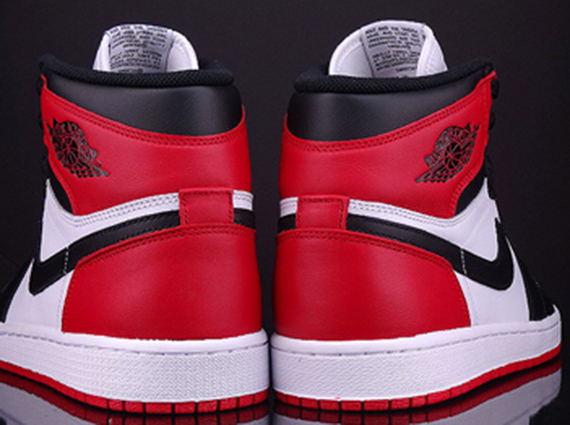 Black Toe Air Jordan 1 Available Early 4