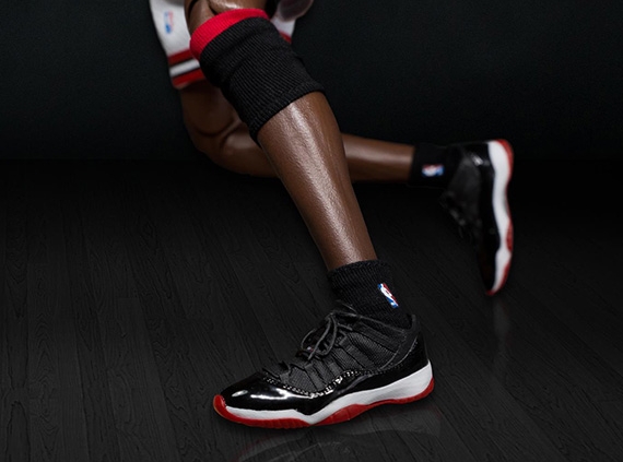 HK-Kicks x Enterbay Michael Jordan Figurine