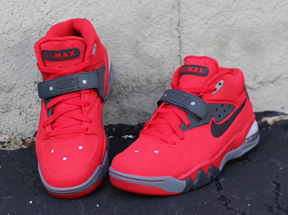 Nike Air Force Max 2013 "Fire Red Toro"