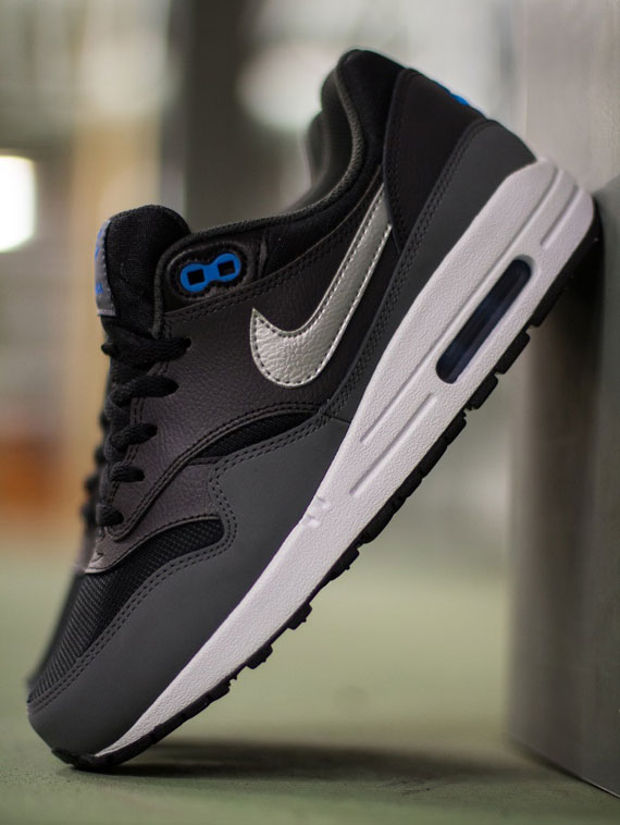 Nike Air Max 1 Gs Black Metallic Silver Photo Blue 5