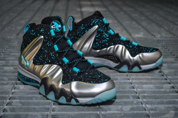 Nike Barkley Posite Max Metallic Silver Gamma Blue 02