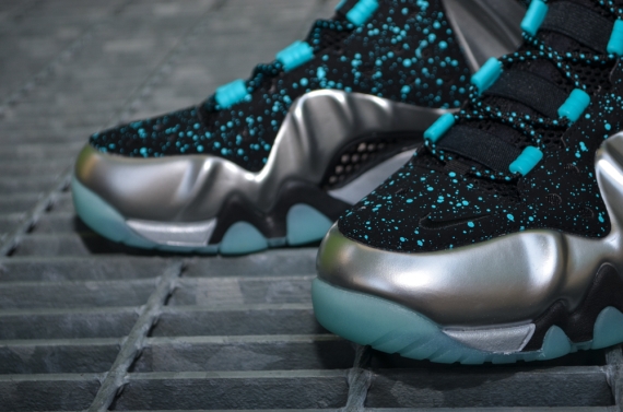 Nike Barkley Posite Max Metallic Silver Gamma Blue 04