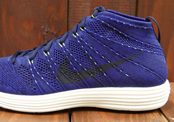 Nike Flyknit Chukka Dark Obsidian