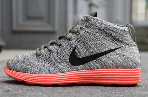 Nike Flyknit Chukka Tarp Crimson 4