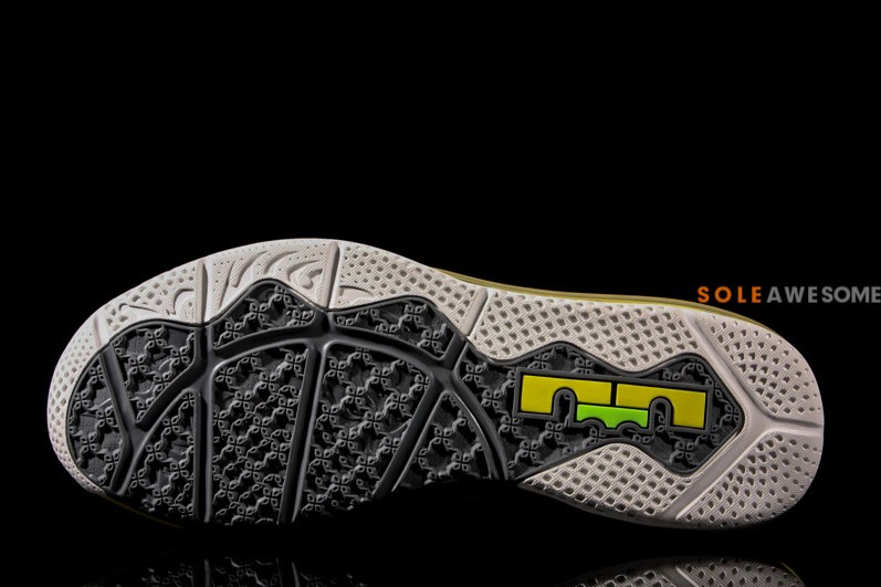 Nike Lebron X Low Yellow Grey 7