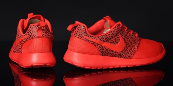 Nike Roshe Run Safari Challenge Red 02