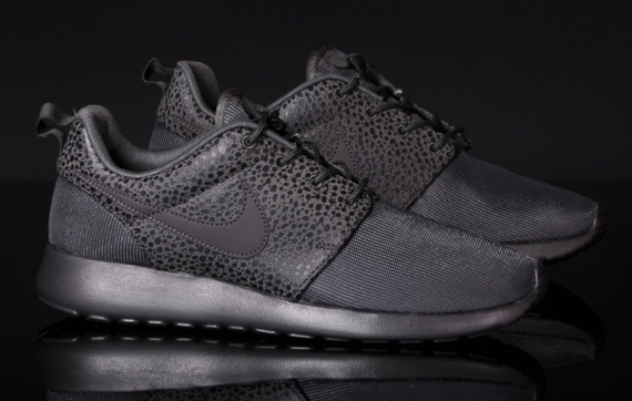 Nike Roshe Run Safari Pack Midnight Fog 04