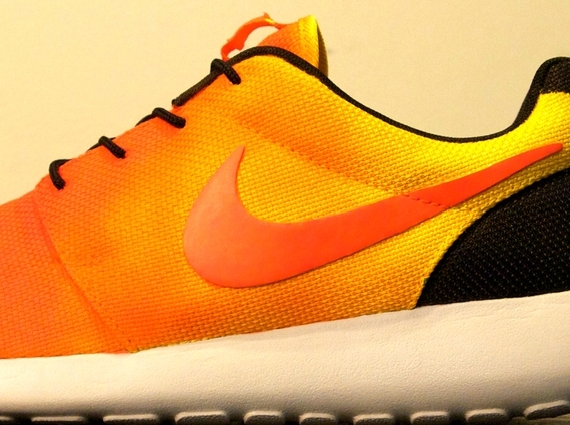 Nike Roshe Run Sunset