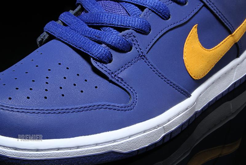 Nike Sb Dunk Low Deep Royal Blue Available 4