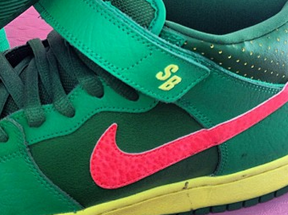 Nike Sb Dunk Mid Watermelon