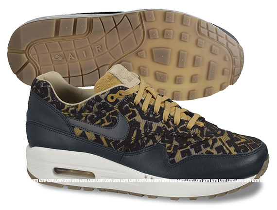 Nike Wmns Air Max 1 Premium October 2013 1