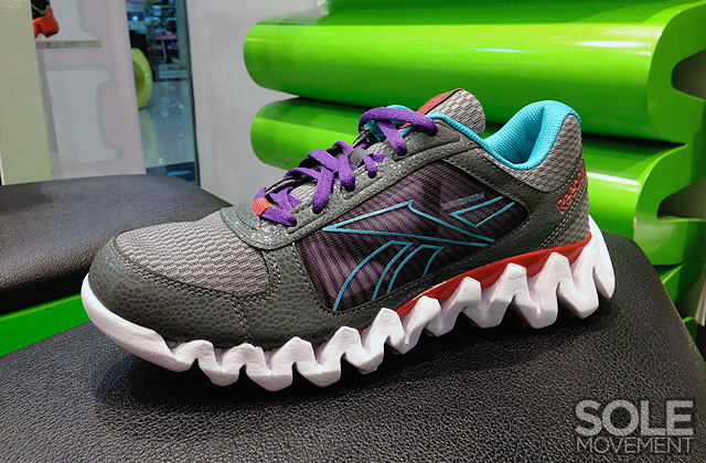 Reebok Zigtech Shark Pursuit 360 2