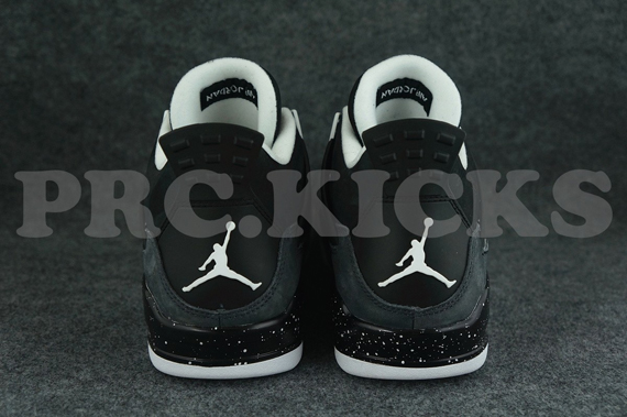 Stealth Oreo Air Jordan 4 5