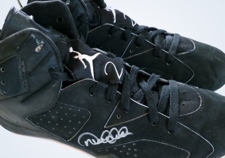 Air Jordan VI – Derek Jeter Game-Worn Autographed PE