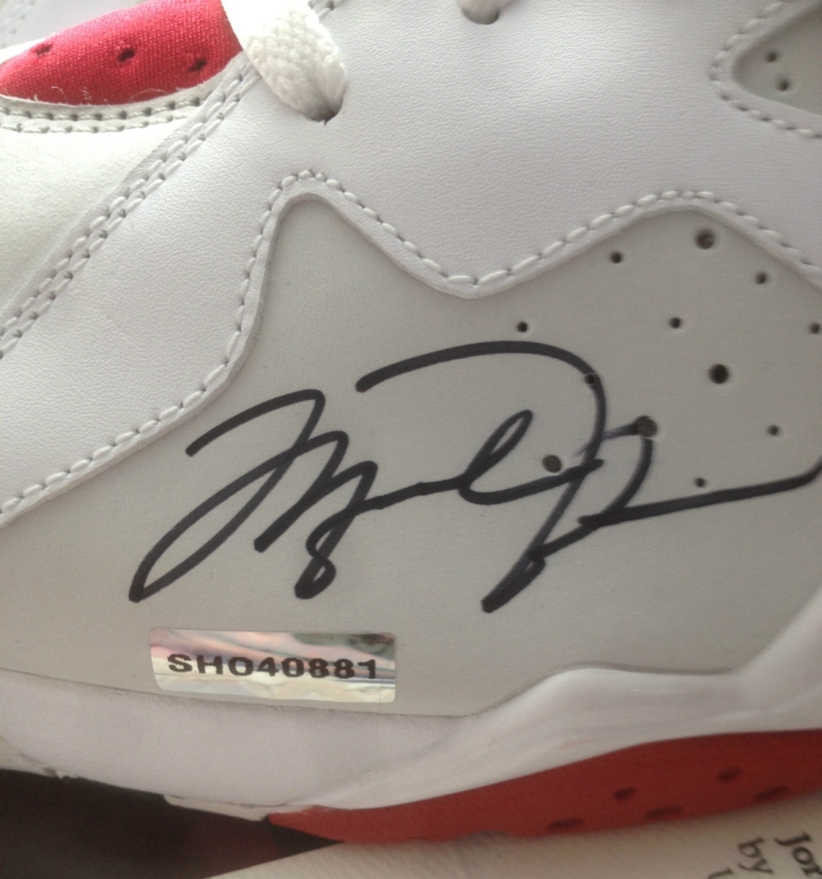 Air Jordan Vii Hare Michael Jordan Autographed 02