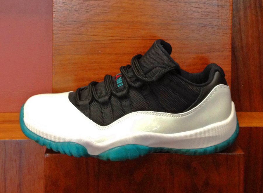 Air Jordan Xi Low Red Carpet 2