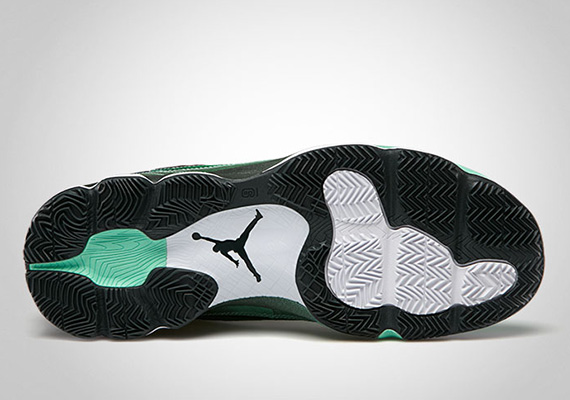 Jordan Cp3 Vi Ae Green Glow 1