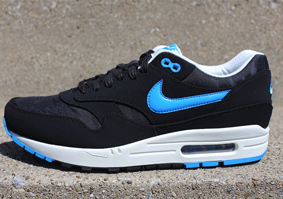 Nike Air Max 1 Jacquard Blue Available 1