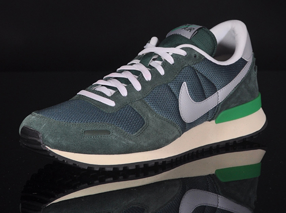 Nike Air Vortex Vntg Green Grey 1