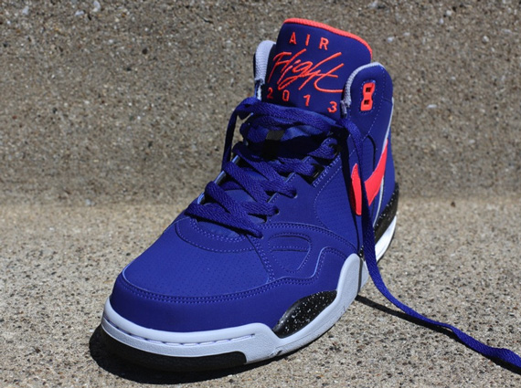 Nike Flight 13 Mid Deep Royal Atomic Red 02