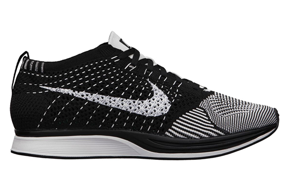 Nike Flyknit Racer Black White 1