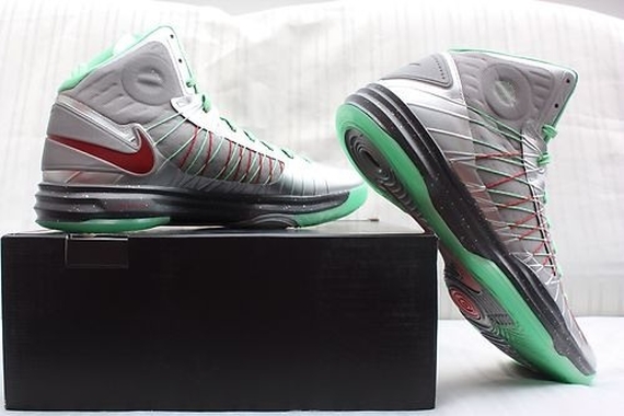 Nike Hyperdunk 2012 Gingerbread Man 09