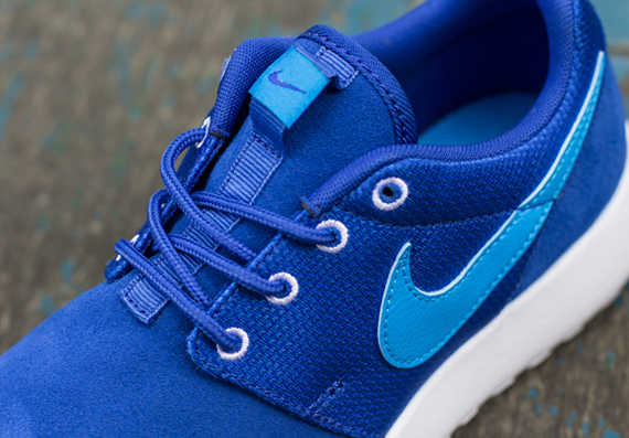 Nike Roshe Run Gs Blue White Summary