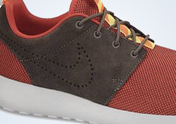 Nike Roshe Run – Red – Brown Suede