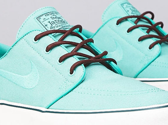 Nike Stefan Janoski “Crystal Mint”