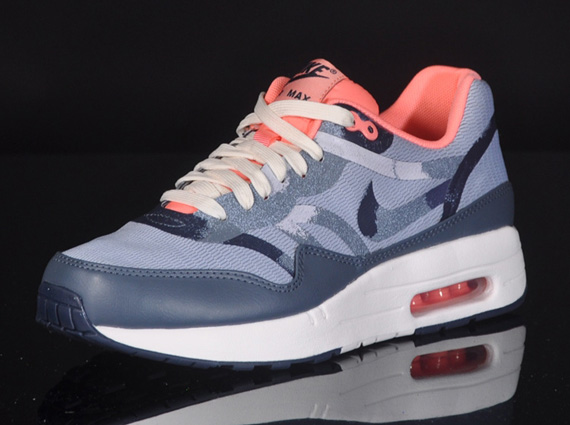 Nike Wmns Air Max 1 Cmft Tape Camo 3