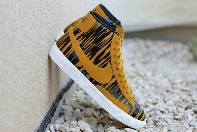 Nike Wmns Blazer Mid Tiger 3