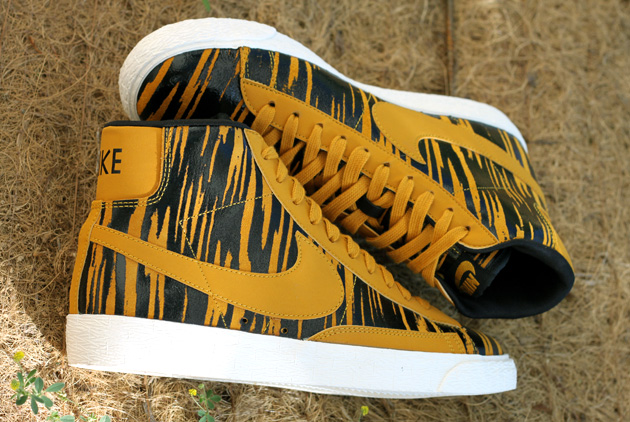 Nike Wmns Blazer Mid Tiger 5