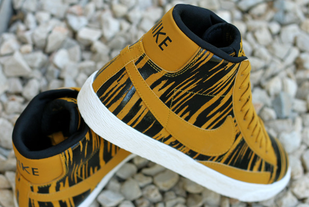 Nike Wmns Blazer Mid Tiger 6