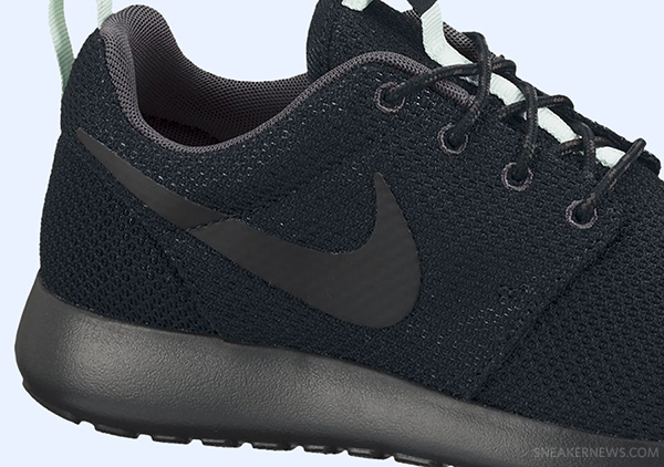 Nike WMNS Roshe Run – Black – Anthracite – Arctic Green