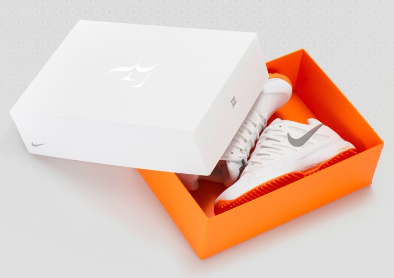 Nike Zoom Vapor Tour 9 LE “Wimbledon”