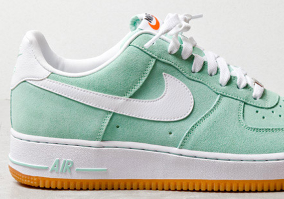 Nike Air Force 1 Low - Arctic Green - White - Gum