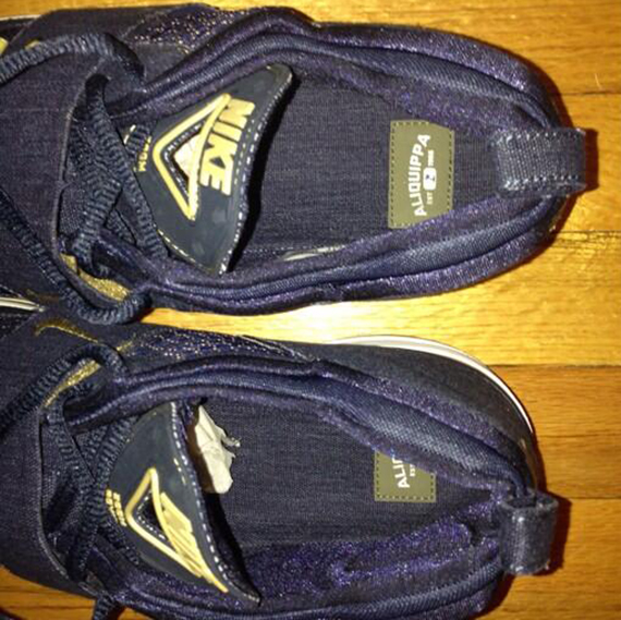 Zoom Revis Pitt