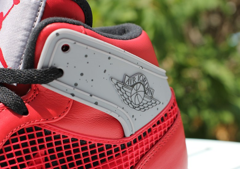 Air Jordan 1 ’89 “Toro” – Arriving at Retailers