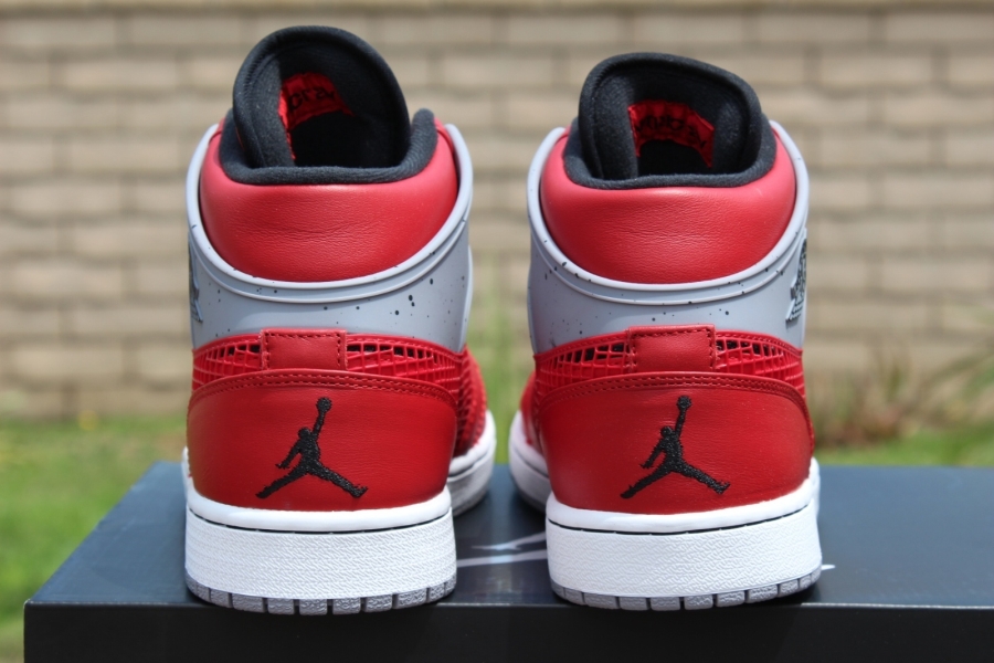 Air Jordan 1 89 Toro Release Date 05