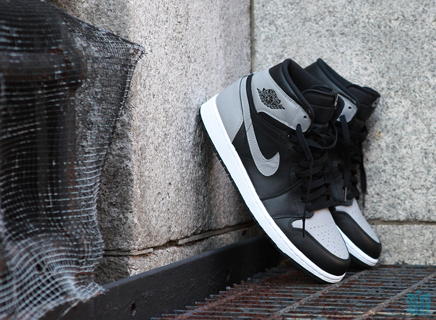 Air Jordan 1 Shadow Beauty Shots 7