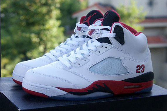 Air Jordan V GS "Fire Red"