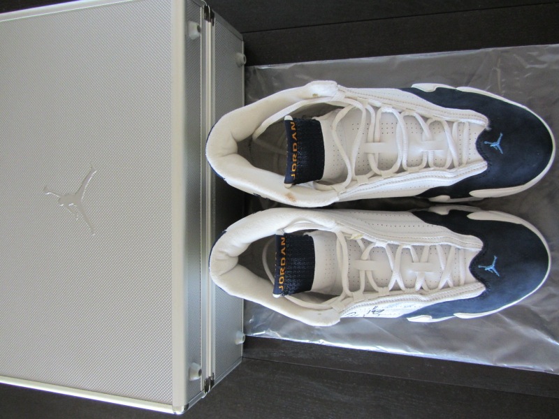 Air Jordan Xiv Eddie Jones Memphis Grizzlies Autographed Pe 17