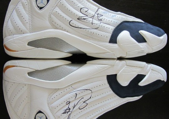 Air Jordan XIV – Eddie Jones Memphis Grizzlies Autographed PE